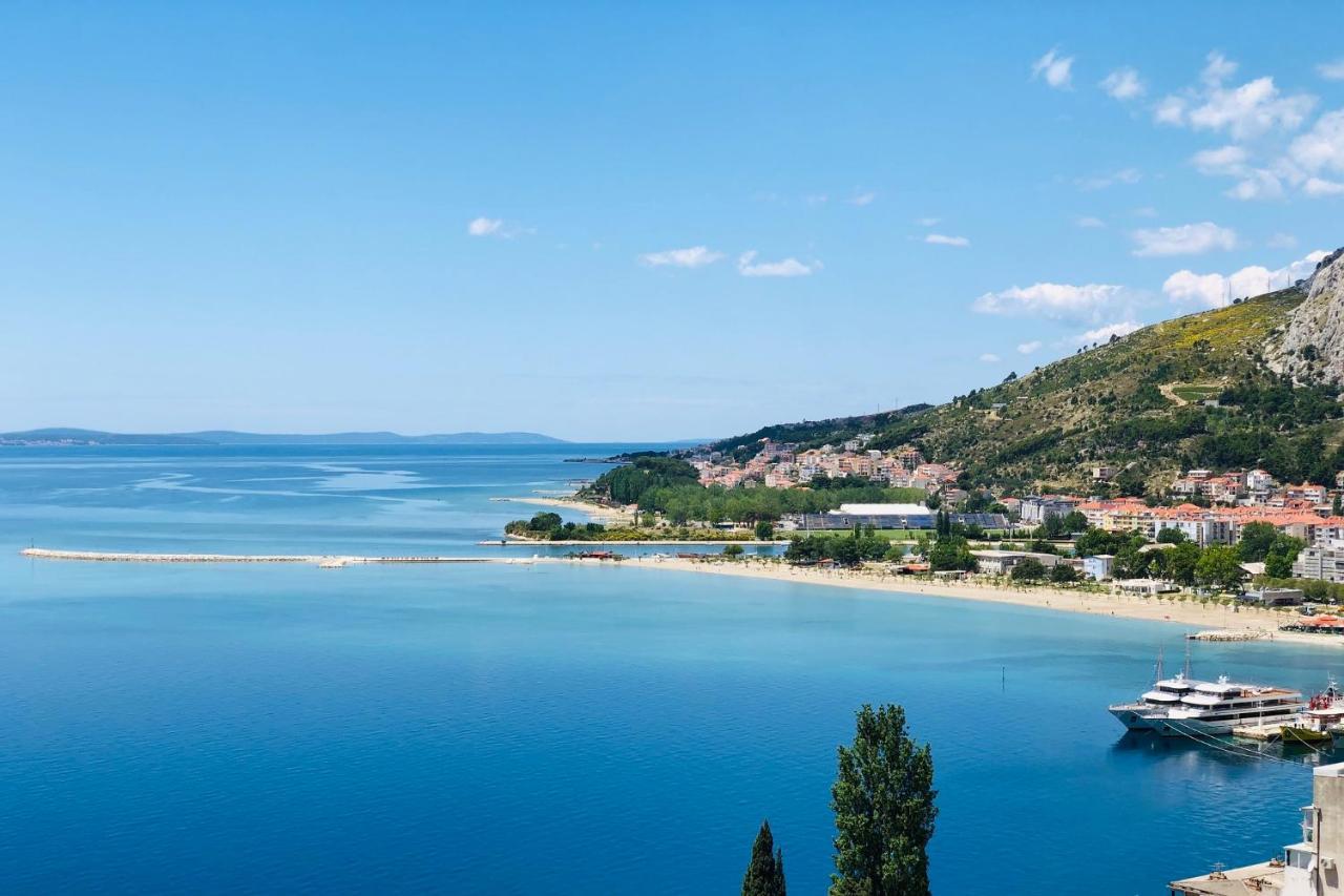 Holiday House Almissa Omis Bagian luar foto