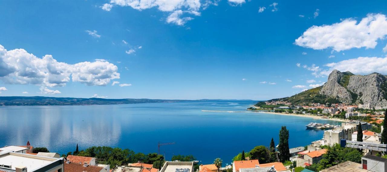 Holiday House Almissa Omis Bagian luar foto