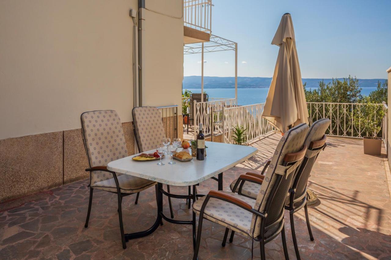 Holiday House Almissa Omis Bagian luar foto