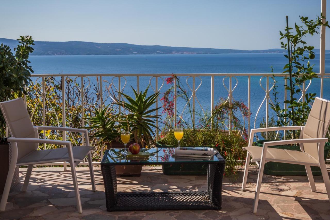 Holiday House Almissa Omis Bagian luar foto