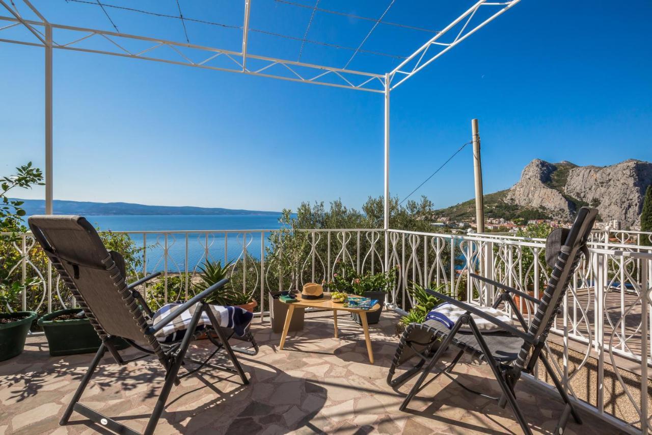 Holiday House Almissa Omis Bagian luar foto